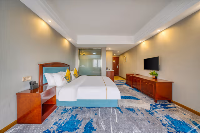 Business Queen Room