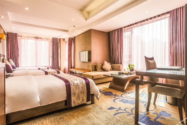 Executive Triple Room