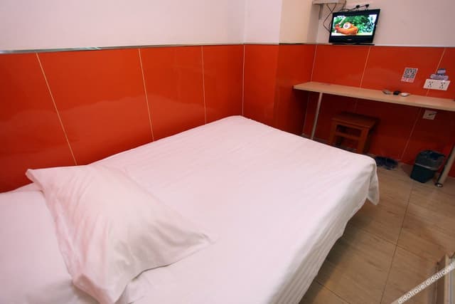 Discount Room (Without Window)