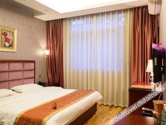อี้หยวน ฮอลิเดย์ โฮเทล (Yiyuan Holiday Hotel)0