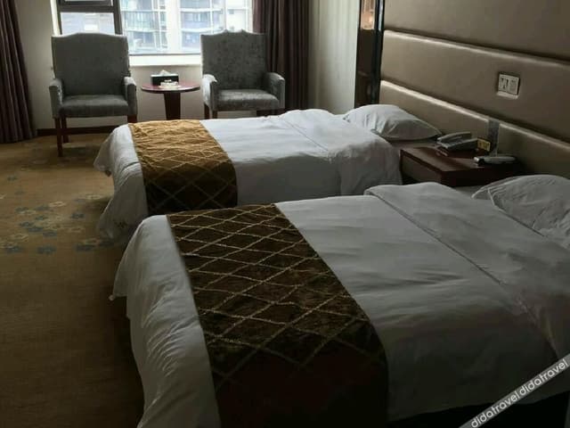 Business Room (2 Beds)