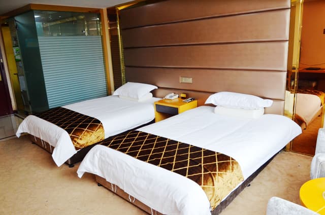 Standard Room (2 Beds)