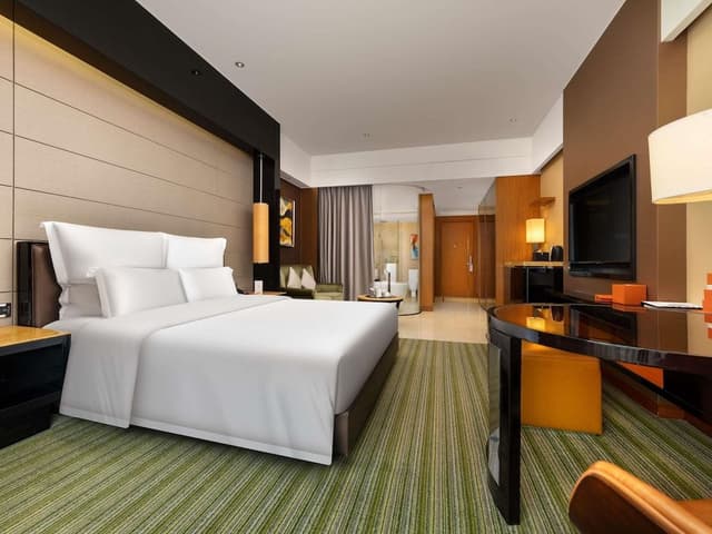 Deluxe Room, 1 King Bed