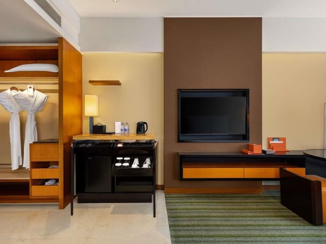 Deluxe Room, 1 King Bed