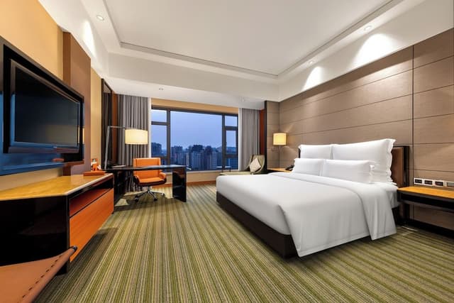 Superior Room, 1 King Bed