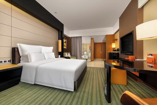 Deluxe Room, 1 King Bed