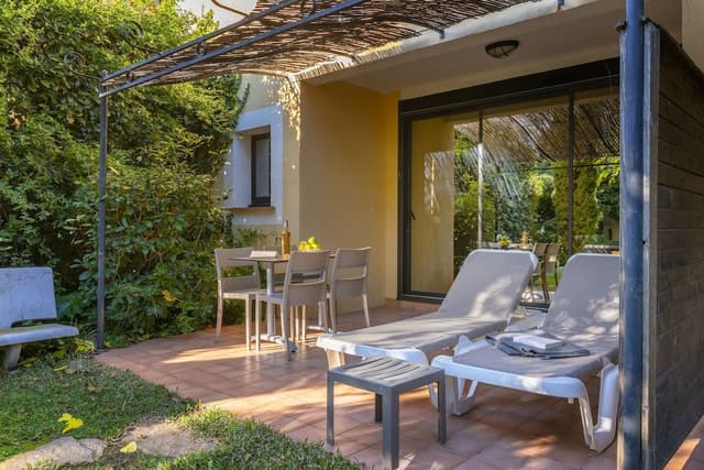 Apartment 2-4 persons, Garden View Terrace, Ground Floor