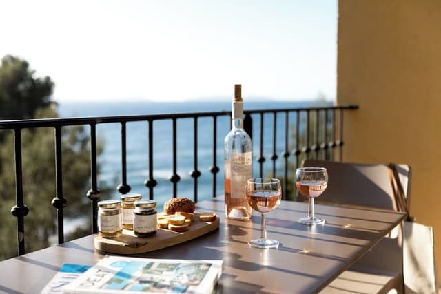 Apartment 2-4 persons, Sea View Balcony, Upper Floor