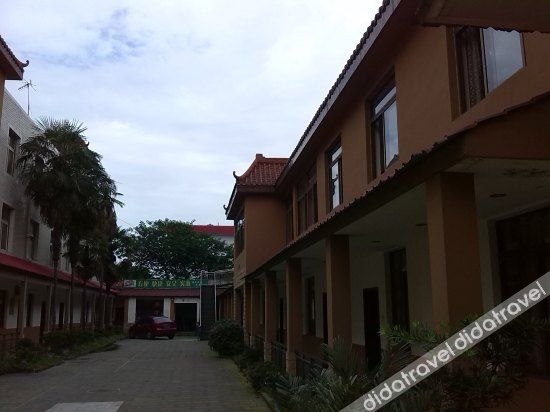 เถาหวู่หยวน โฮเทล (Taohuayuan Hotel)0