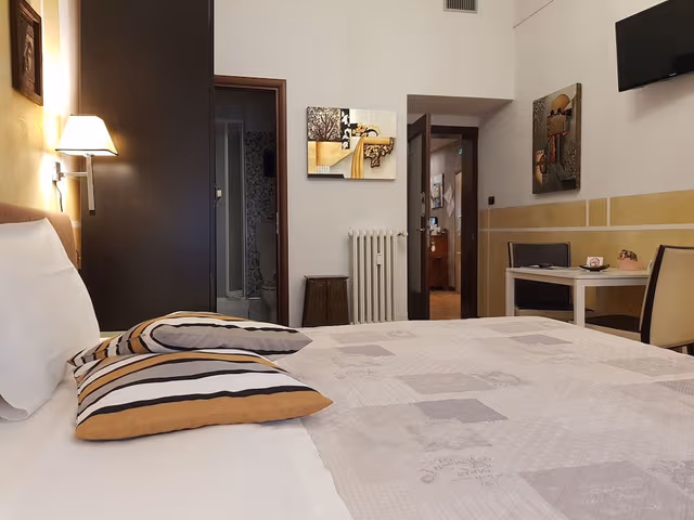 Double or Twin Room, Ensuite