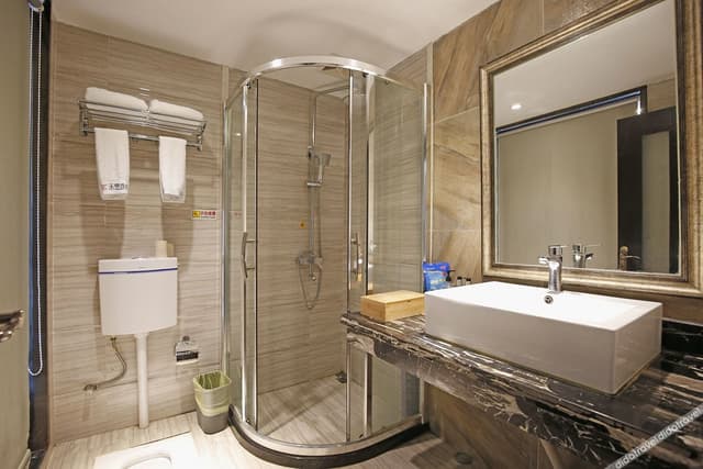 Deluxe Room (With Mahjong)