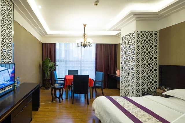 Deluxe Room (With Mahjong)