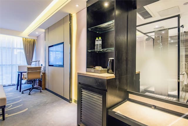 In40 Double Bed Room