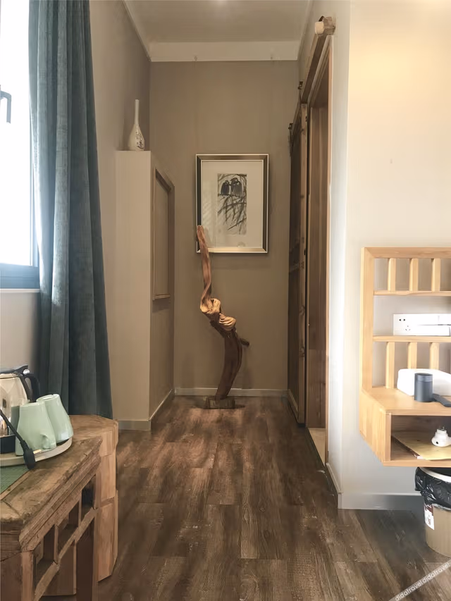 Leisure Corner Elegant Double Bed Room