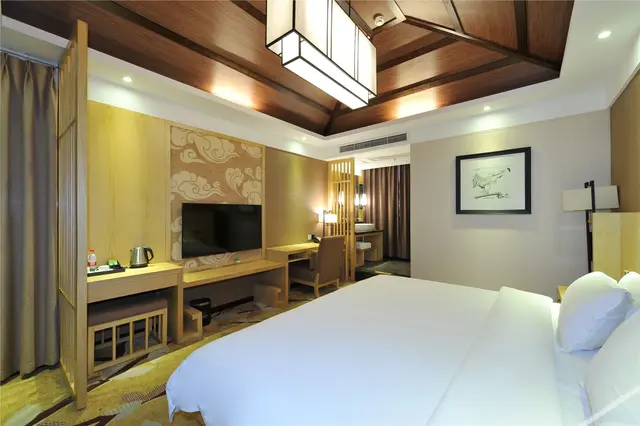 Guestroom (Queen bed)