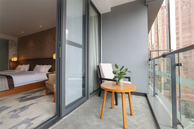 Standard Room - with View (Balcony)