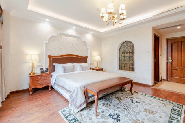 French-Style Classic Room (Double Bed)