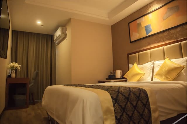Comfy Room - 2-Bedroom
