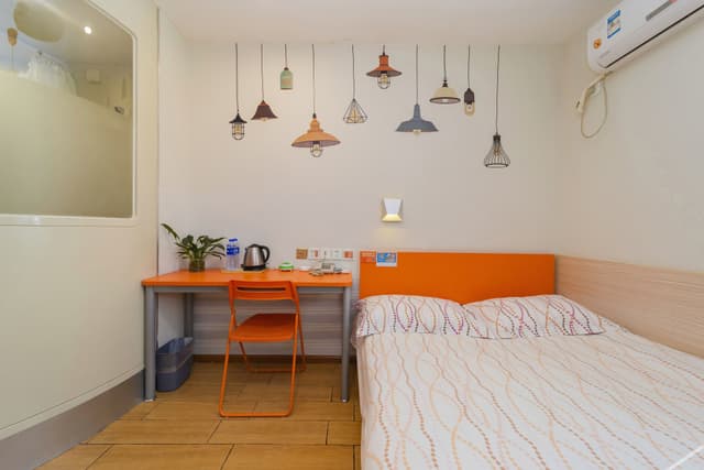 Boutique Queen Room