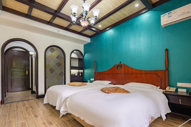 Superior Twin Room