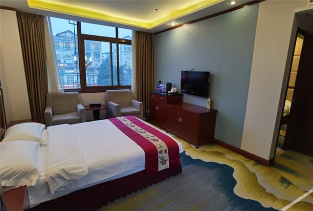 Elegant Family Suite