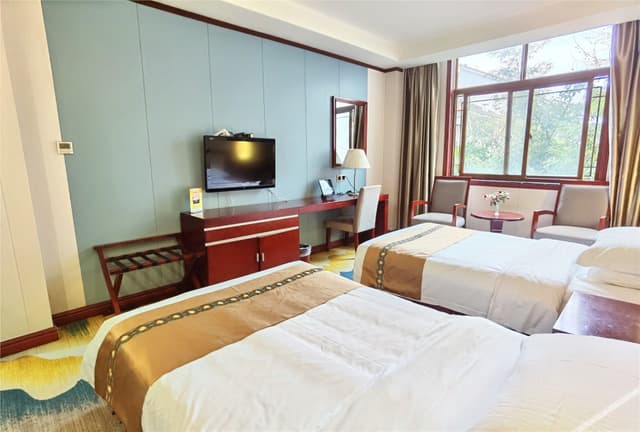 Elegant Twin Room