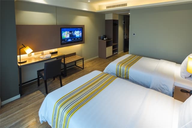 2-bed Room
