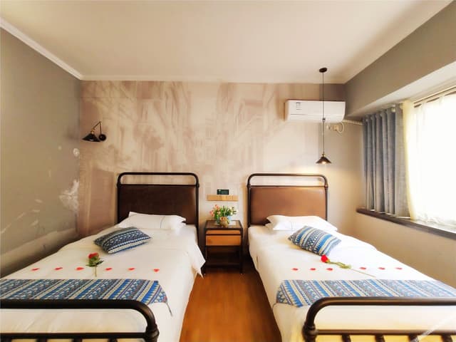 Guestroom (2 beds)