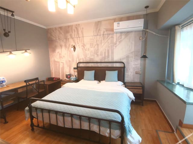 Guestroom (Queen bed)