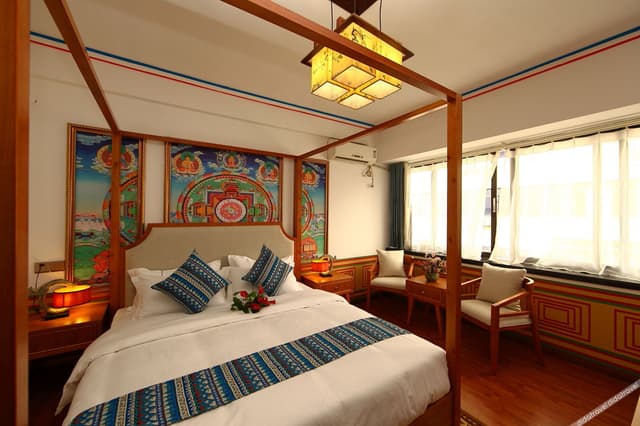 Guestroom (Queen bed)