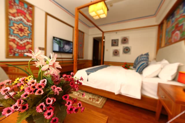 Guestroom (Queen bed)
