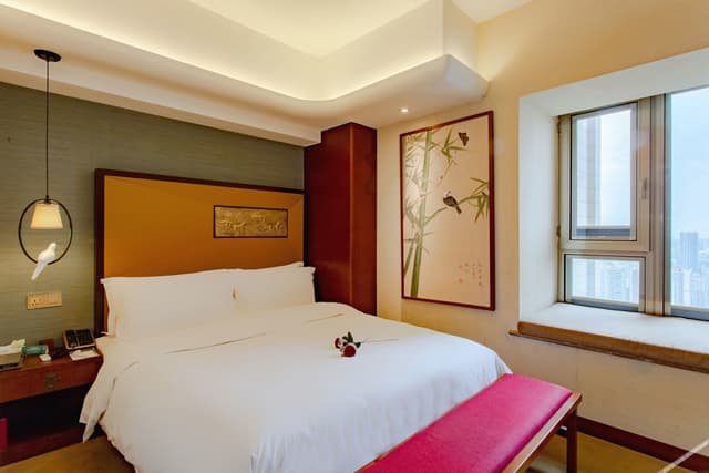 Airborne Quiet Elegance Deluxe Double Bed Room