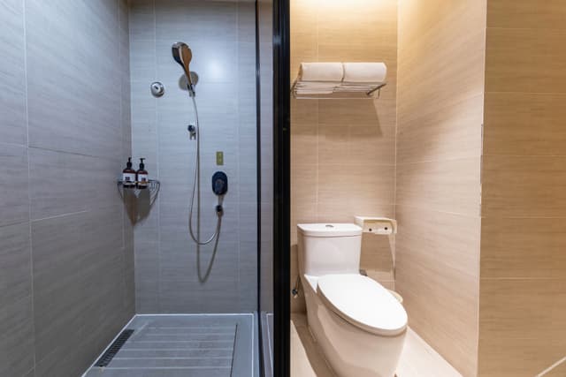 2-bed Room