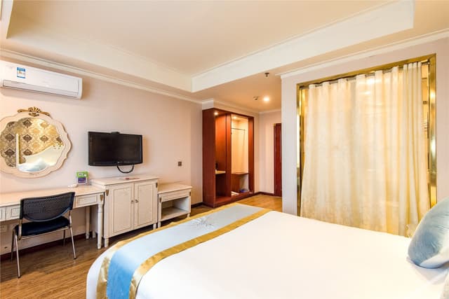 Cozy Double Room