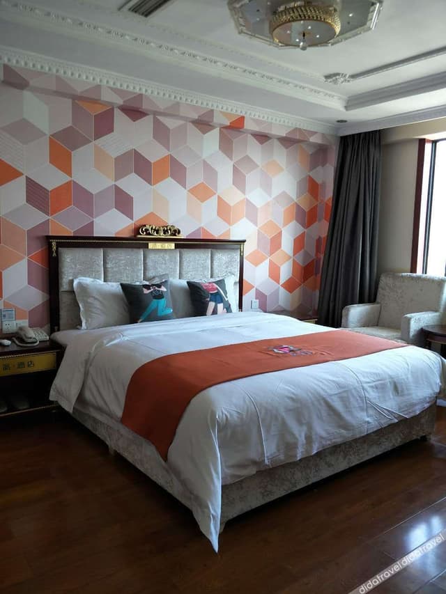 Discount Queen Room
