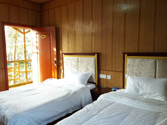 生态竹屋房