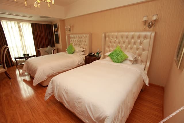 Premier Classic Room (2 beds)