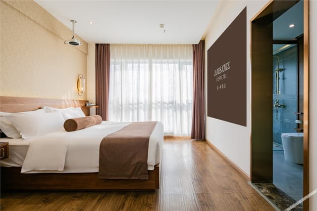 James Joyce - Feifan Delux Bed Room