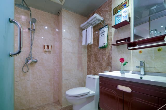 Sunshine Twin Room