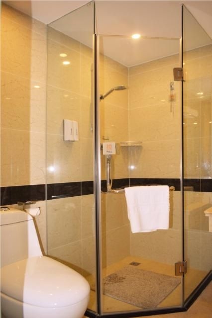 Chengdu Luhu Garden Hotel1