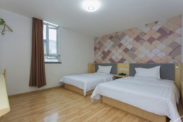 Select Twin Room