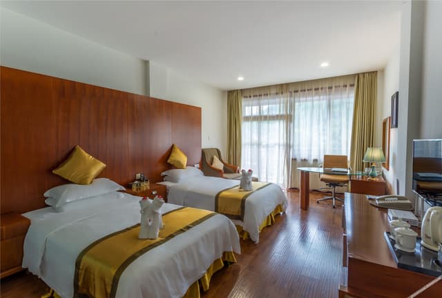 Garden-view Twin Room