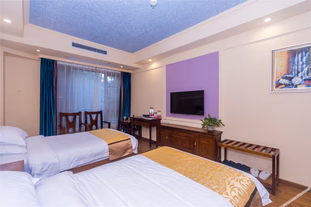 Garden-view Twin Room