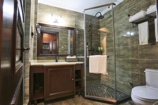 American-Style Single Room