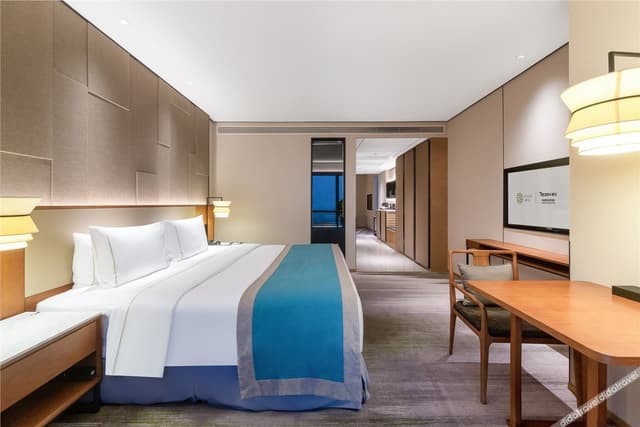 Exe King-bed Room