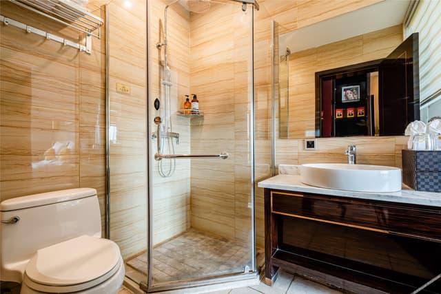 Boutique Queen Room