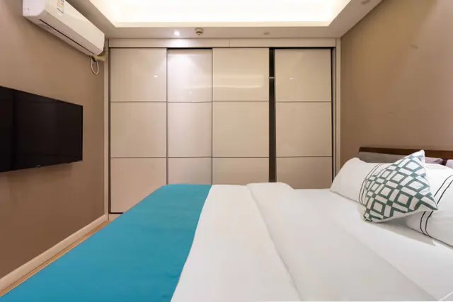 Business Suite - 2-Bedroom