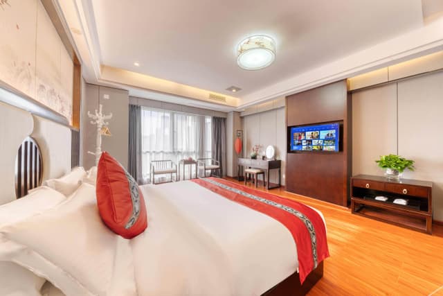 Chinese-style Queen Room