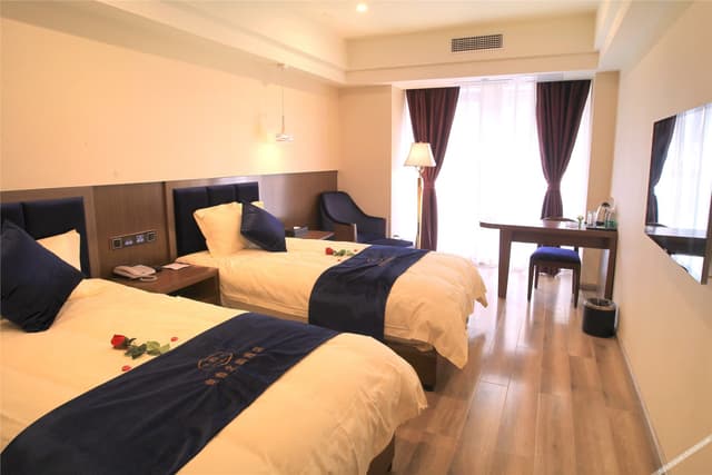 Deluxe Room (2 beds)