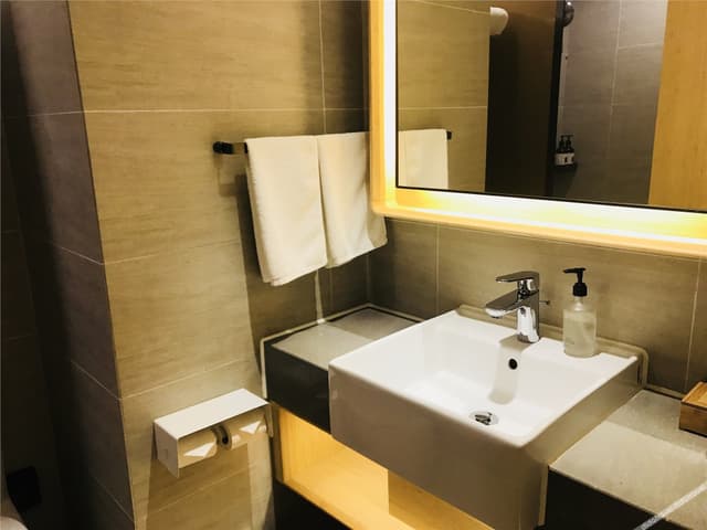 Guestroom (2 Beds)